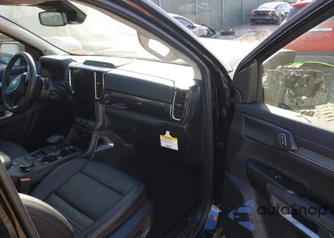 2024 Ford Ranger Lariat z USA, uszkodzony, nr VIN 1FTER4KH1RLE75481